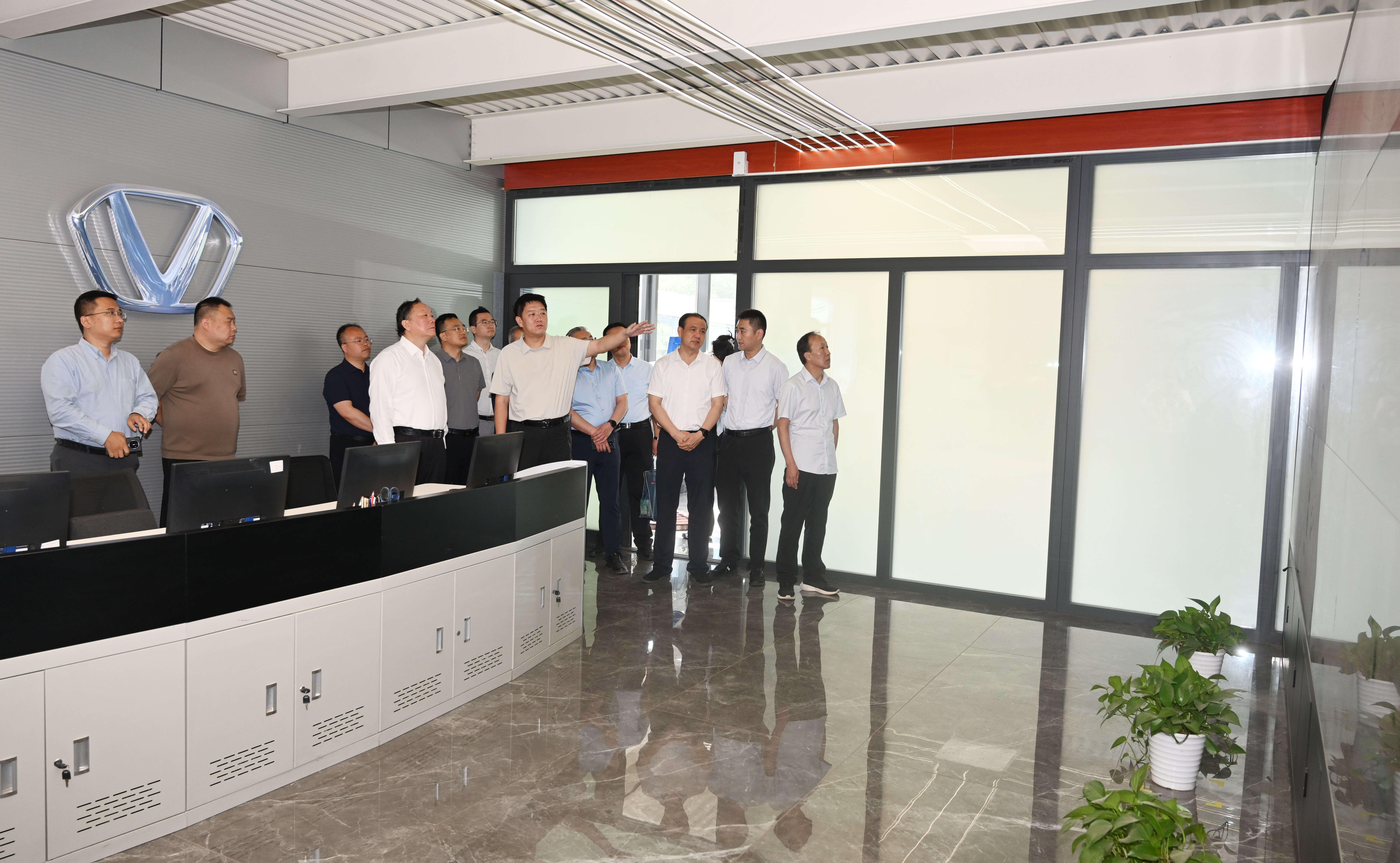 山西省政协党组副书记徐广国一行莅临williamhill官网进行专题调研‌