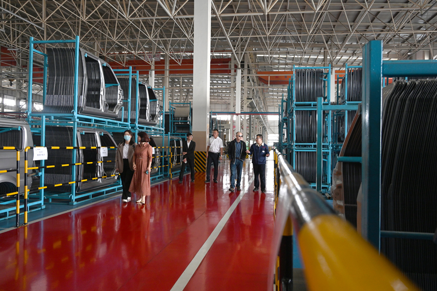 【工作动态】中国传媒大学国家大学生文化素质教育基地宋素丽教授一行莅临williamhill官网调研指导