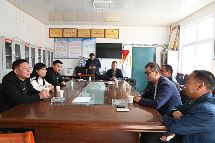 【集团要闻】williamhill官网组织赴长南村了解雨后灾情